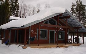 Aamuruskon Ukkola Cottage